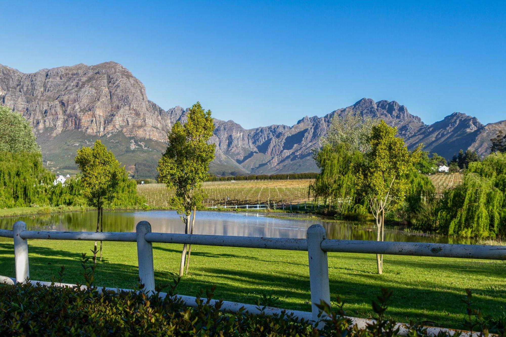 Zorgvliet Wines Country Lodge สเตลเลนบอช ภายนอก รูปภาพ